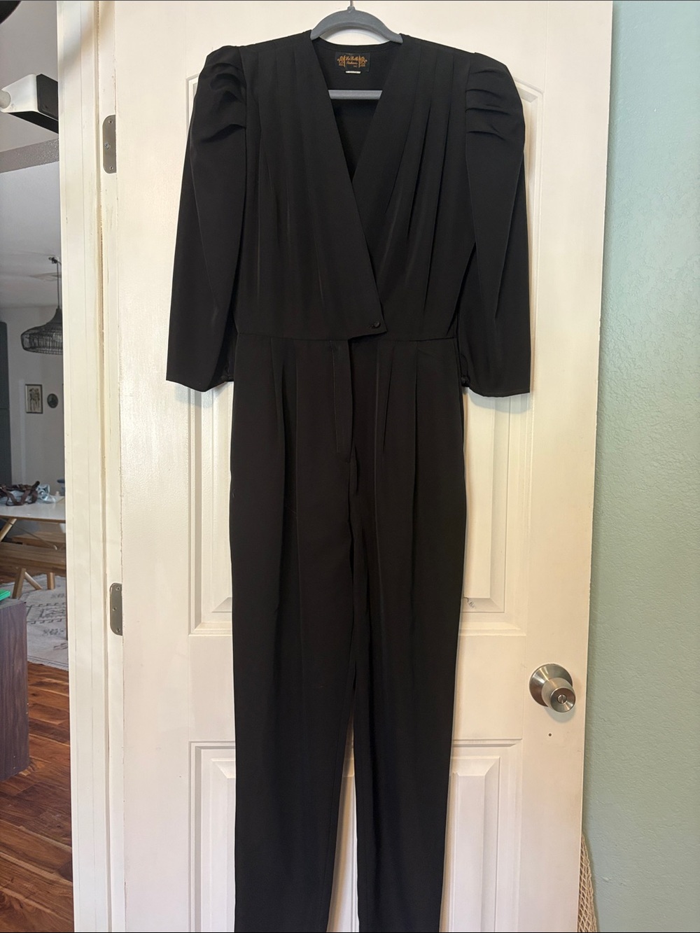 La Belle vintage Black V-Neck Long Sleeve Jumpsuit